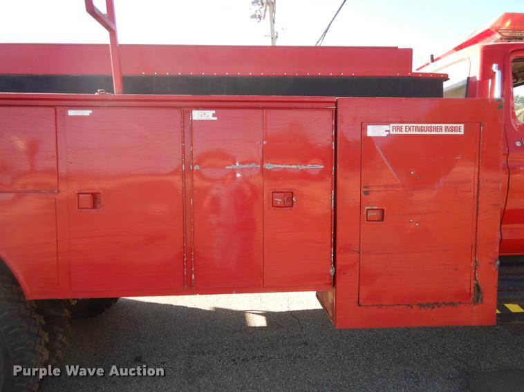 image for item DF1755 1979 Ford F600 fire truck