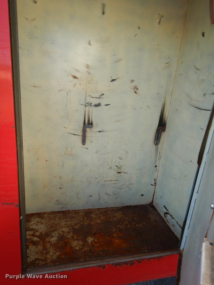 image for item DF1755 1979 Ford F600 fire truck