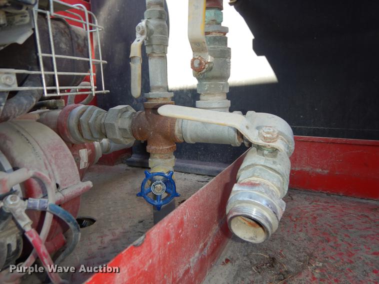 image for item DF1755 1979 Ford F600 fire truck