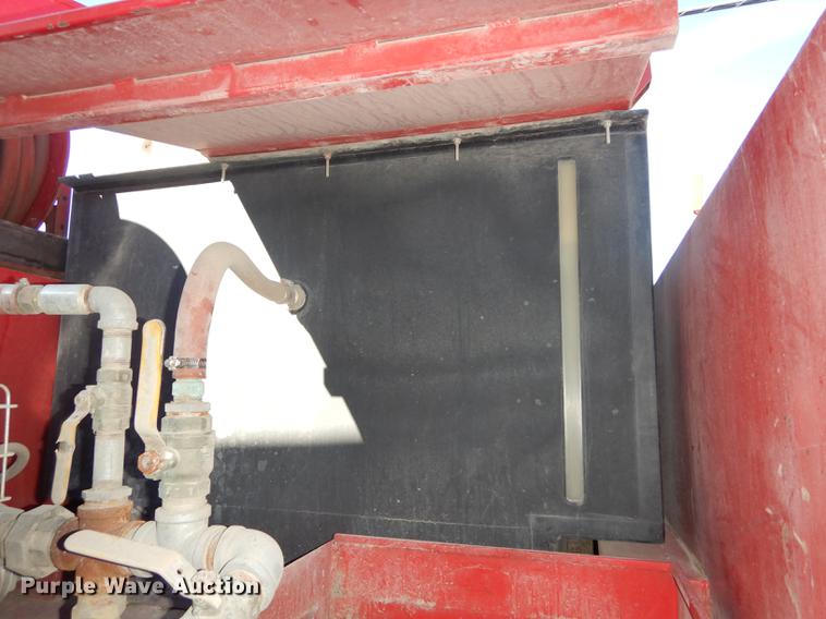 image for item DF1755 1979 Ford F600 fire truck