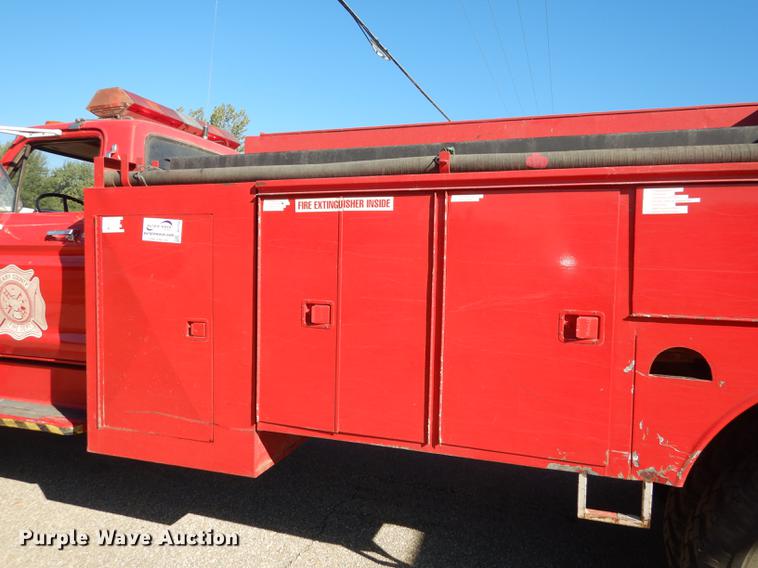 image for item DF1755 1979 Ford F600 fire truck