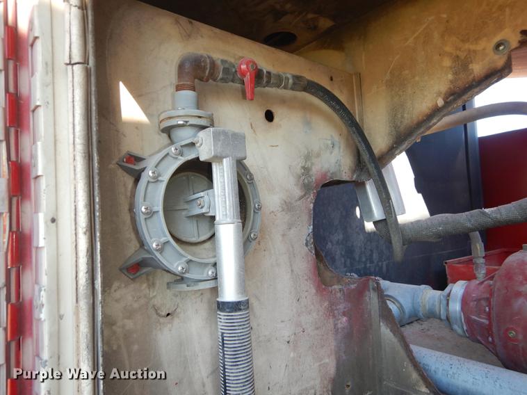 image for item DF1755 1979 Ford F600 fire truck