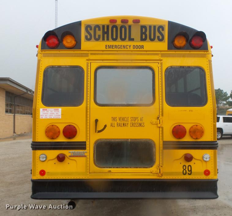 image for item DF4330 2006 Freightliner FS65 school bus