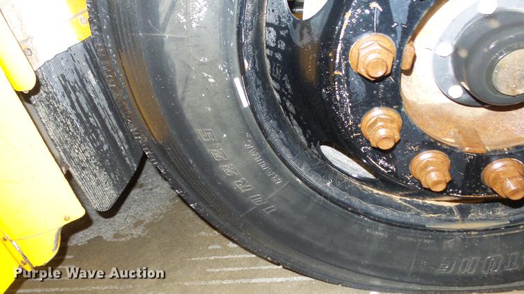 image for item DF4330 2006 Freightliner FS65 school bus