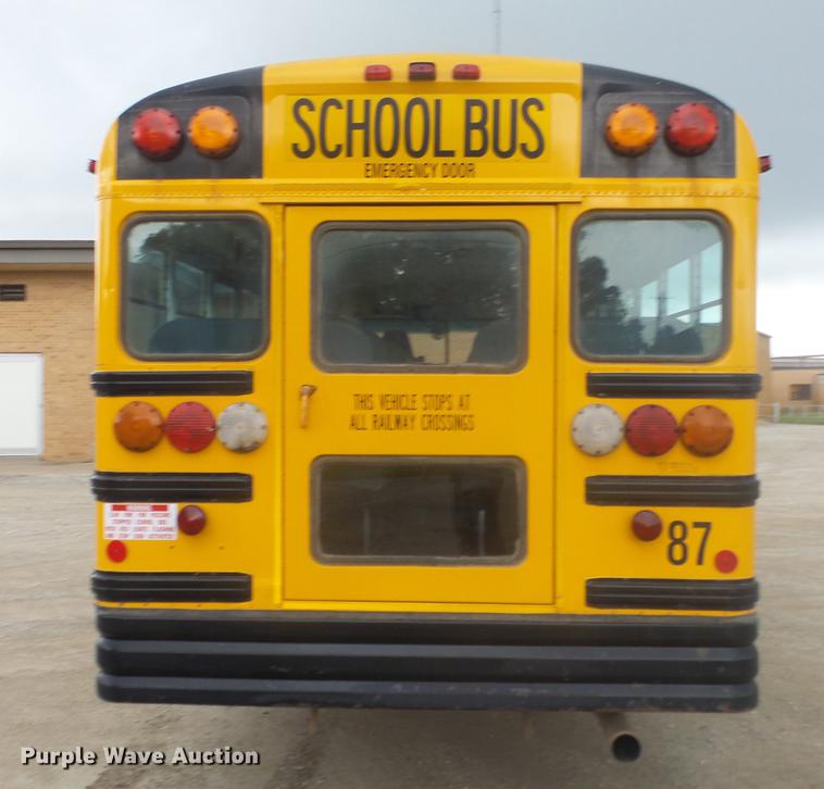 image for item DF4333 2004 International CE school bus