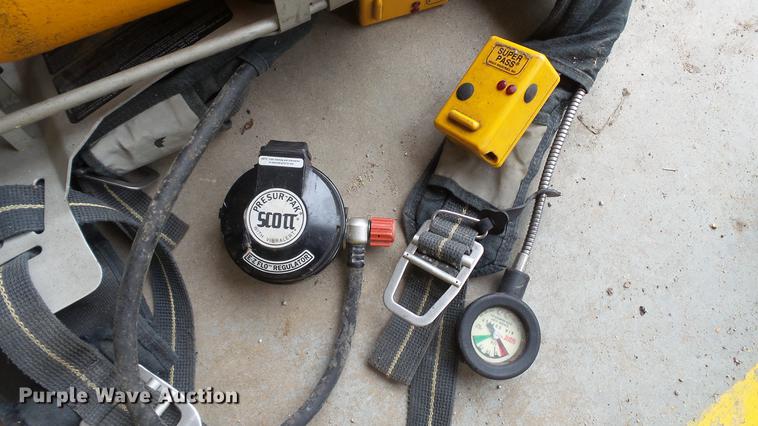 image for item DM9886 Scott 2.2 SCBA air packs