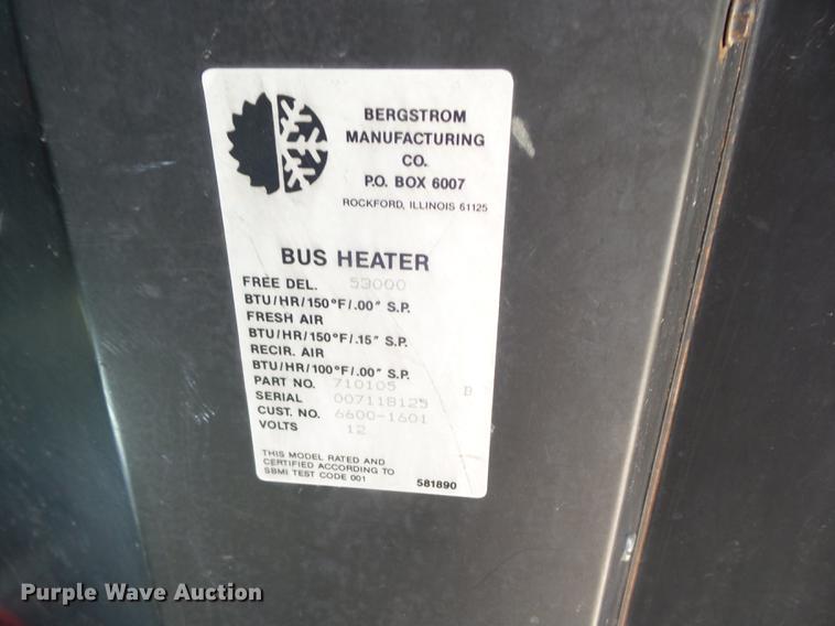 image for item EI9917 2000 International 3800 school bus