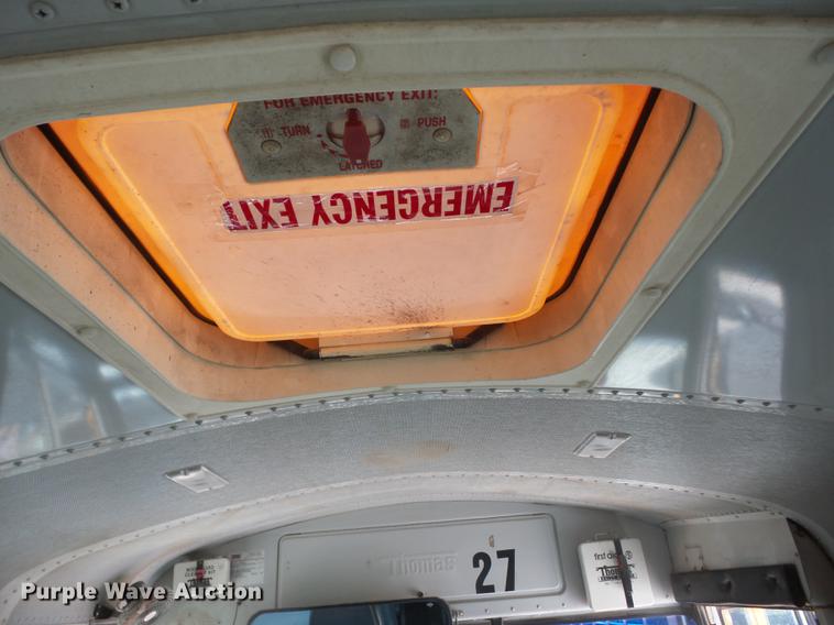 image for item EI9917 2000 International 3800 school bus