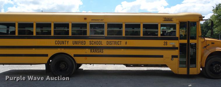 image for item EI9918 2000 International 3800 school bus