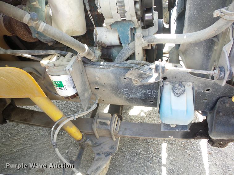 image for item EI9918 2000 International 3800 school bus