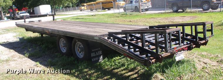image for item EI9919 1993 Blair equipment trailer