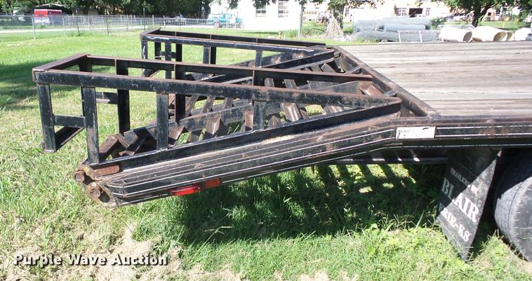 image for item EI9919 1993 Blair equipment trailer