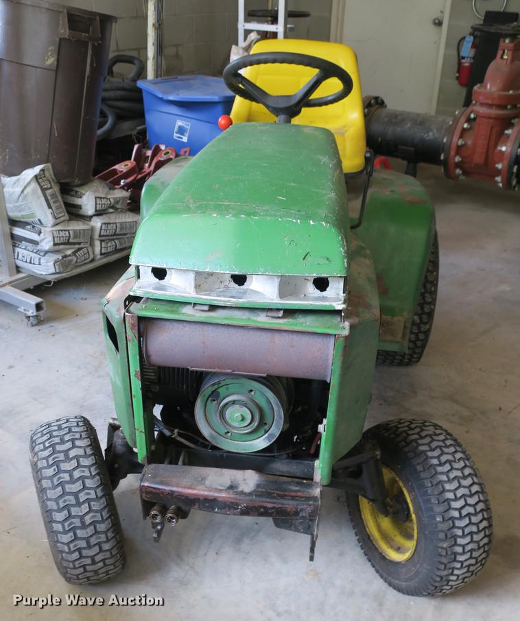 image for item EO9351 John Deere 316 lawn mower