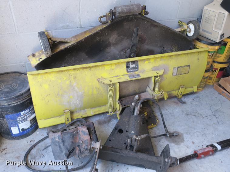 image for item EO9351 John Deere 316 lawn mower