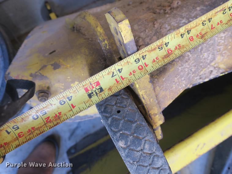 image for item EO9351 John Deere 316 lawn mower