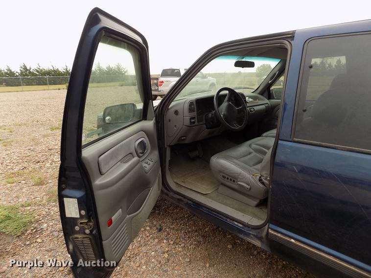 image for item ER9052 1996 Chevrolet Silverado 1500 Ext. Cab pickup truck