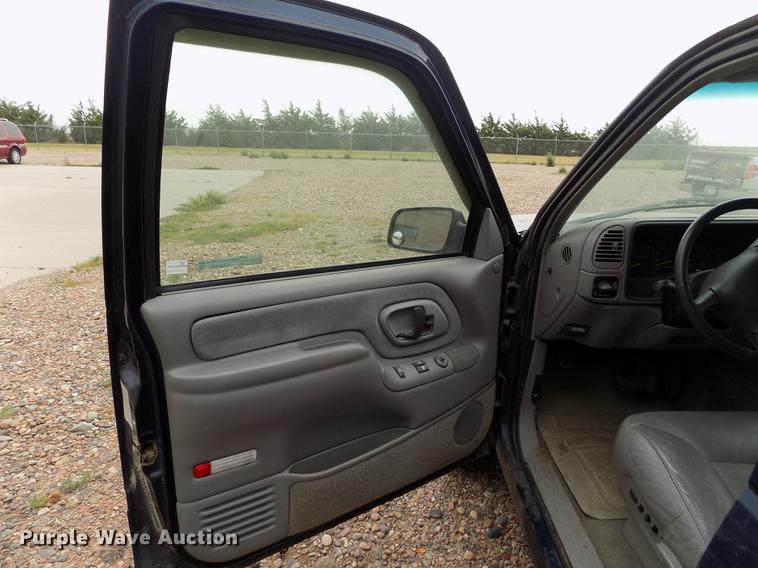 image for item ER9052 1996 Chevrolet Silverado 1500 Ext. Cab pickup truck