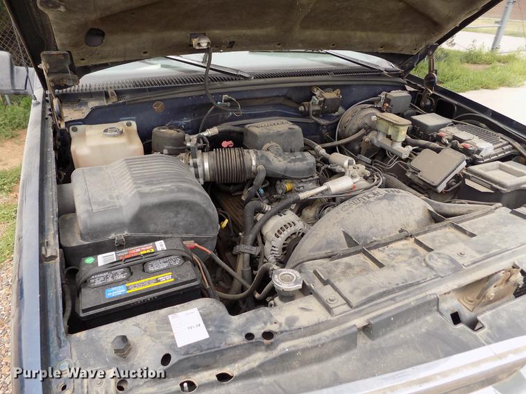 image for item ER9052 1996 Chevrolet Silverado 1500 Ext. Cab pickup truck