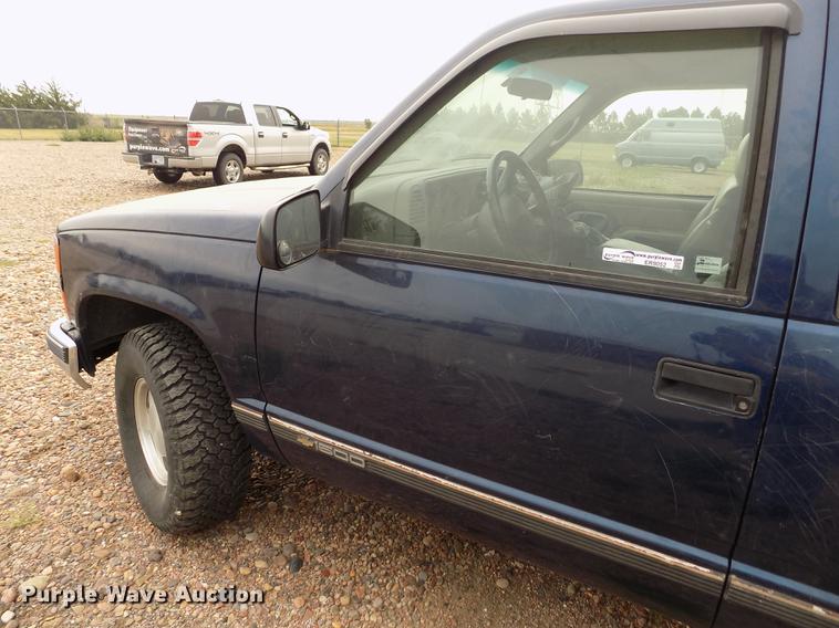 image for item ER9052 1996 Chevrolet Silverado 1500 Ext. Cab pickup truck