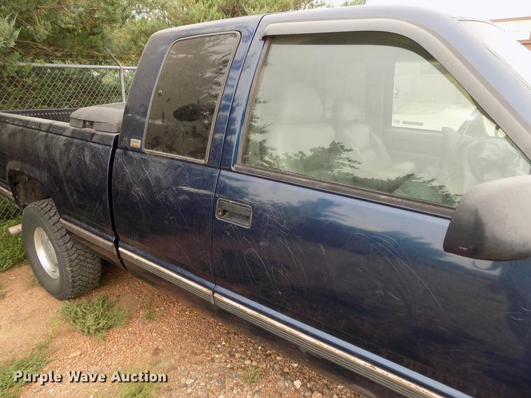 image for item ER9052 1996 Chevrolet Silverado 1500 Ext. Cab pickup truck