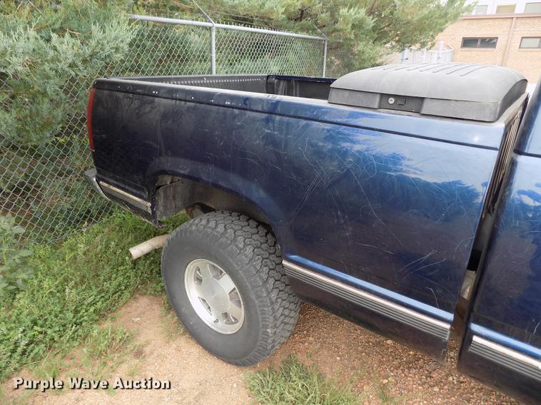 image for item ER9052 1996 Chevrolet Silverado 1500 Ext. Cab pickup truck