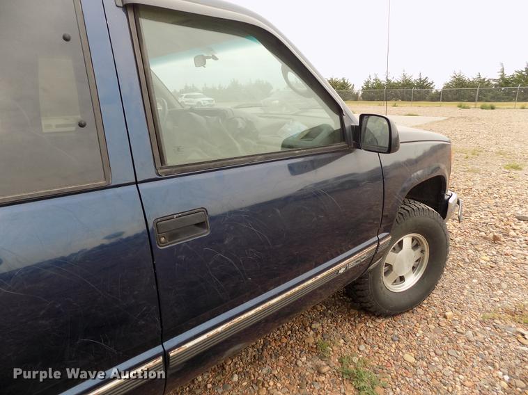 image for item ER9052 1996 Chevrolet Silverado 1500 Ext. Cab pickup truck