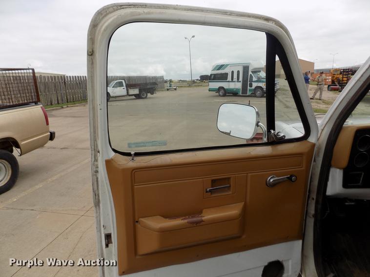 image for item ER9089 1989 GMC Jimmy SUV