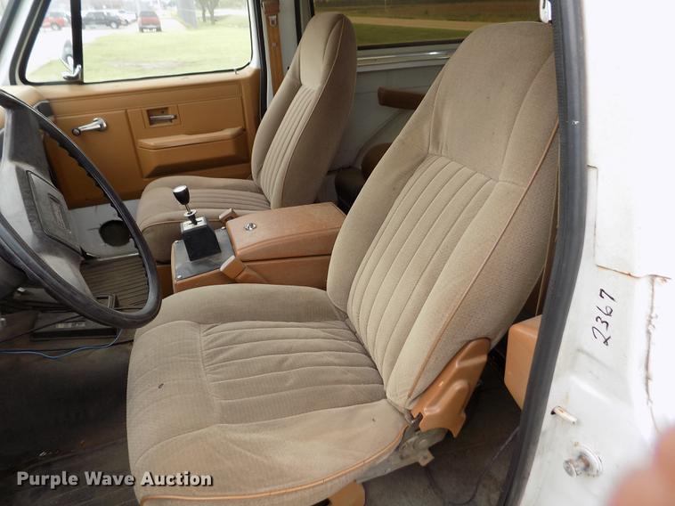 image for item ER9089 1989 GMC Jimmy SUV