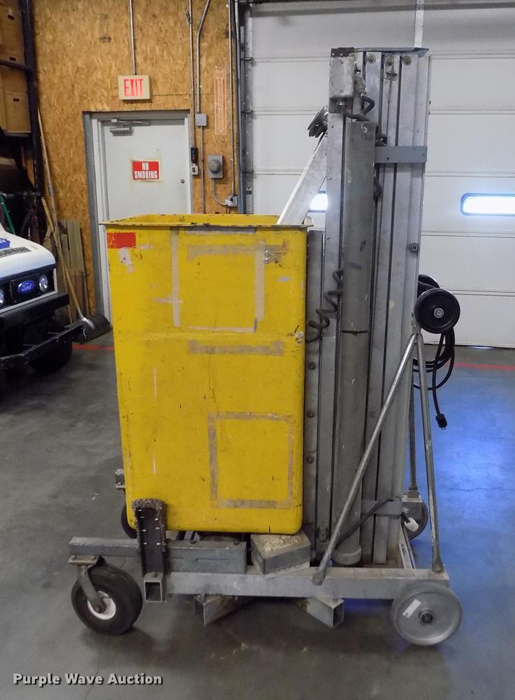 Genie PLC24 man lift in Ellsworth , KS Item ER9091 sold Purple Wave