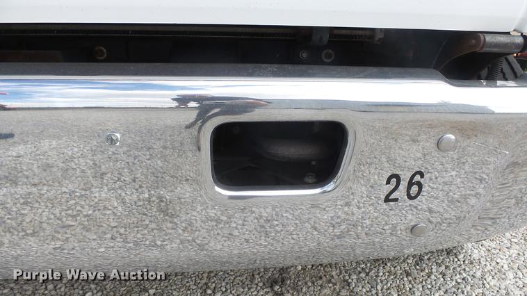 image for item ES9437 2006 GMC C5500 bus