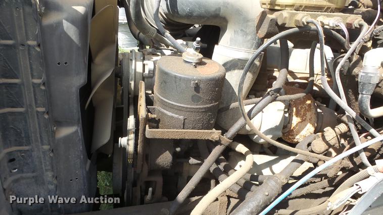 image for item ES9440 1991 Ford F800 digger derrick truck