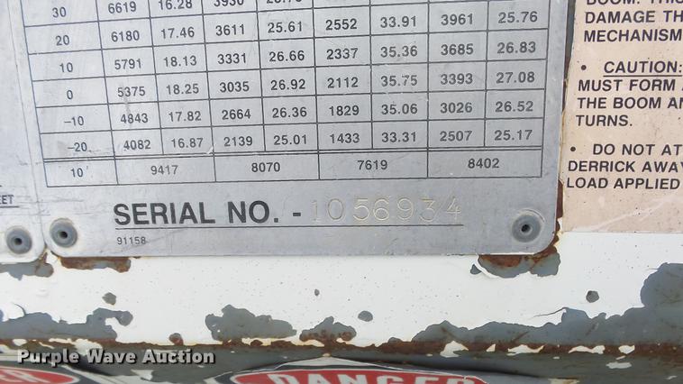 image for item ES9440 1991 Ford F800 digger derrick truck