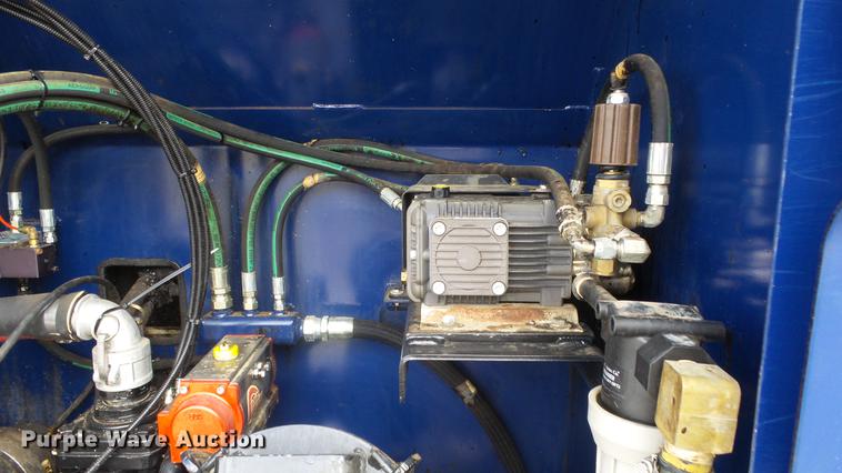 image for item ES9441 1998 GMC C8500 slurry truck