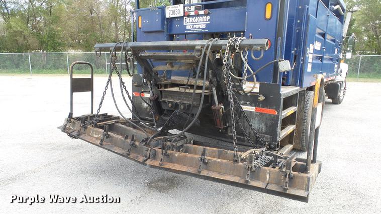 image for item ES9441 1998 GMC C8500 slurry truck