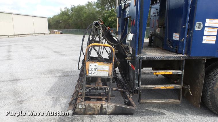 image for item ES9441 1998 GMC C8500 slurry truck