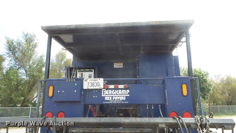 image for item ES9441 1998 GMC C8500 slurry truck