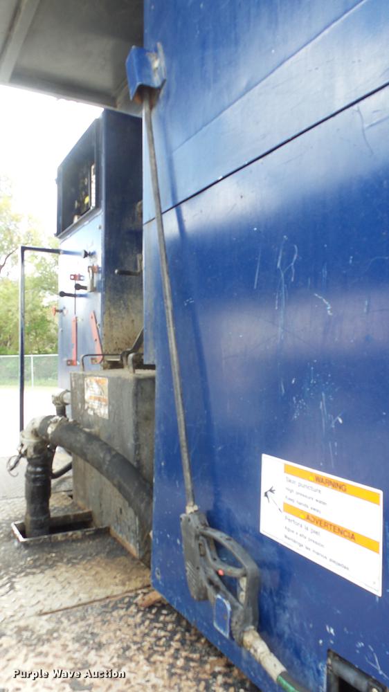 image for item ES9441 1998 GMC C8500 slurry truck