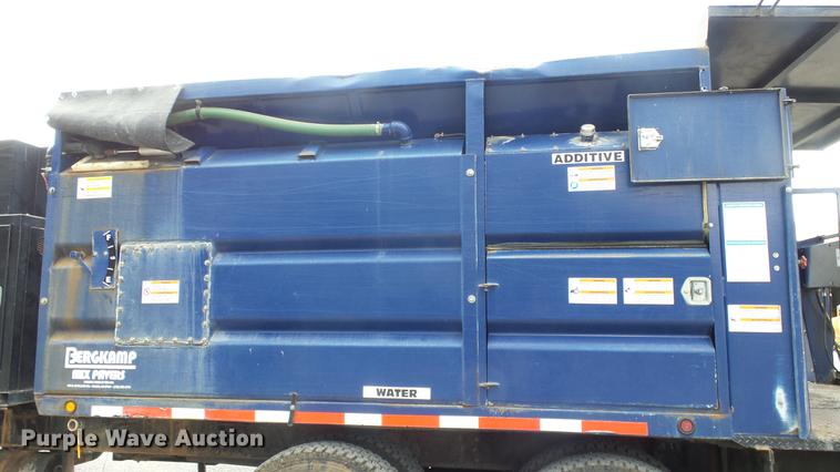 image for item ES9441 1998 GMC C8500 slurry truck