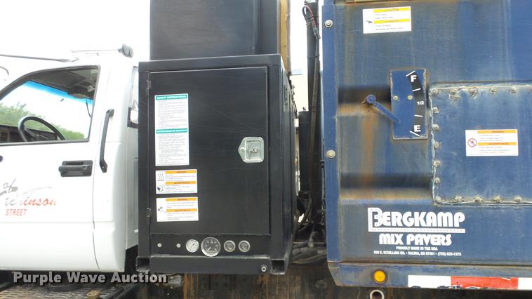 image for item ES9441 1998 GMC C8500 slurry truck