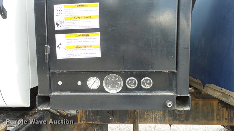 image for item ES9441 1998 GMC C8500 slurry truck