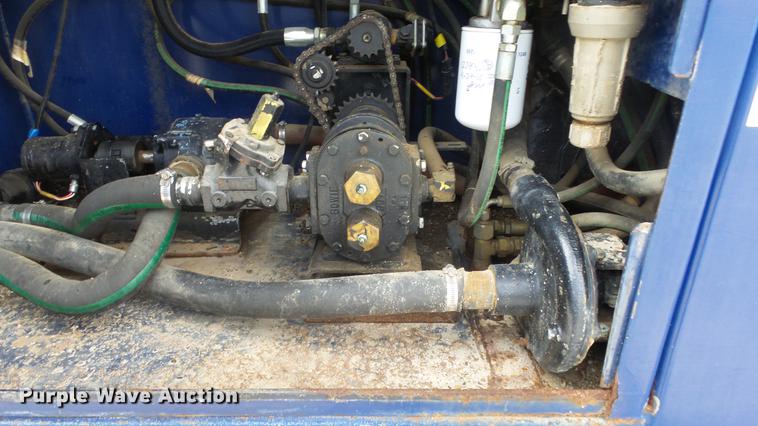 image for item ES9441 1998 GMC C8500 slurry truck