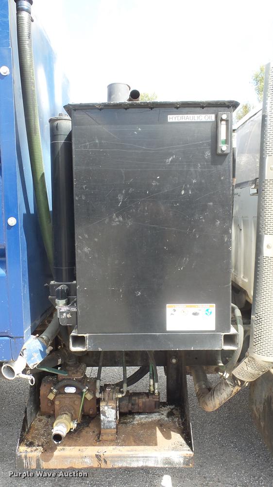 image for item ES9441 1998 GMC C8500 slurry truck