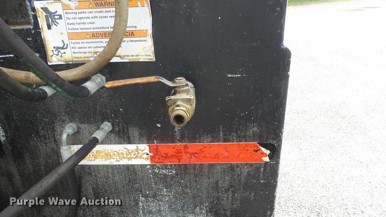 image for item ES9441 1998 GMC C8500 slurry truck