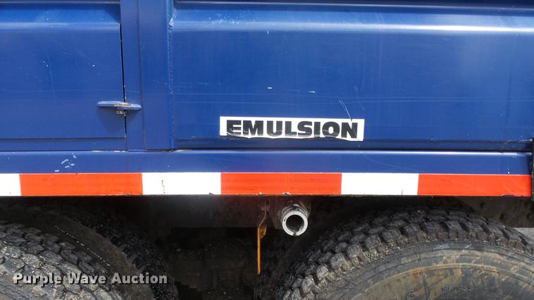 image for item ES9441 1998 GMC C8500 slurry truck