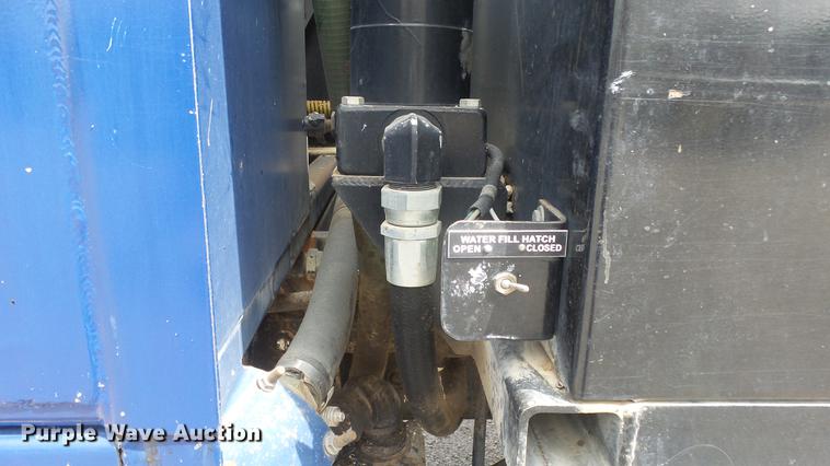 image for item ES9441 1998 GMC C8500 slurry truck