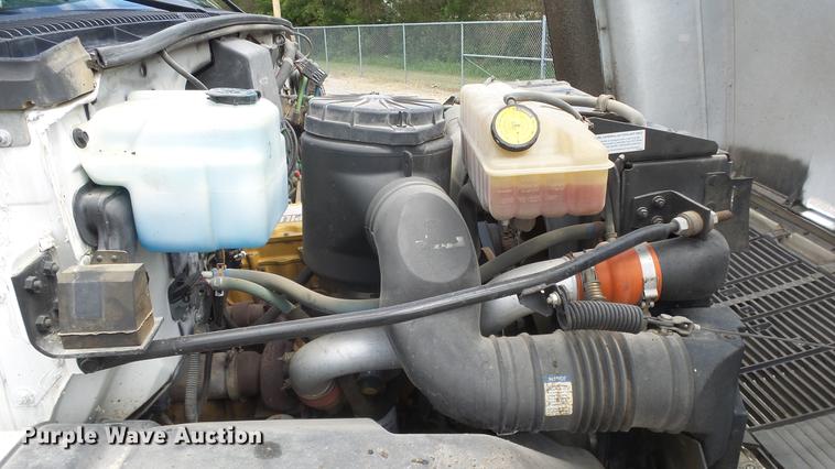 image for item ES9441 1998 GMC C8500 slurry truck
