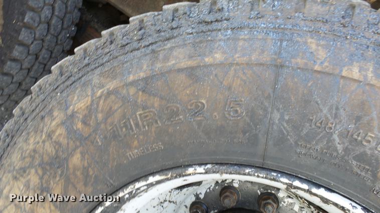 image for item ES9441 1998 GMC C8500 slurry truck