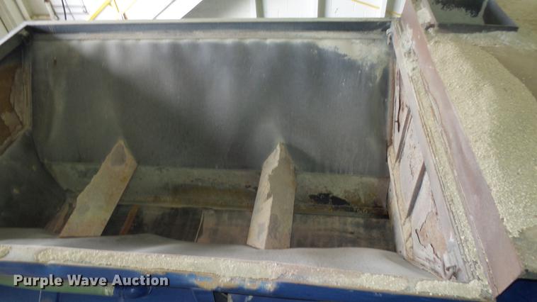 image for item ES9441 1998 GMC C8500 slurry truck