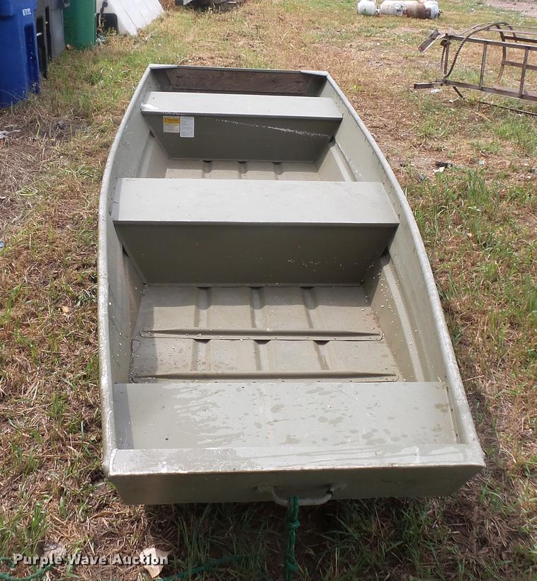 image for item EV9235 Tracker aluminum boat