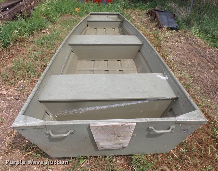 image for item EV9235 Tracker aluminum boat